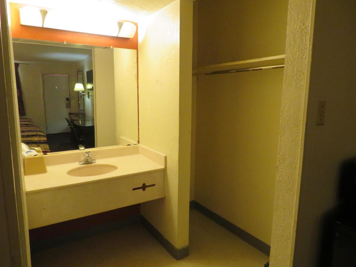 Travel Inn Beaumont Dış mekan fotoğraf
